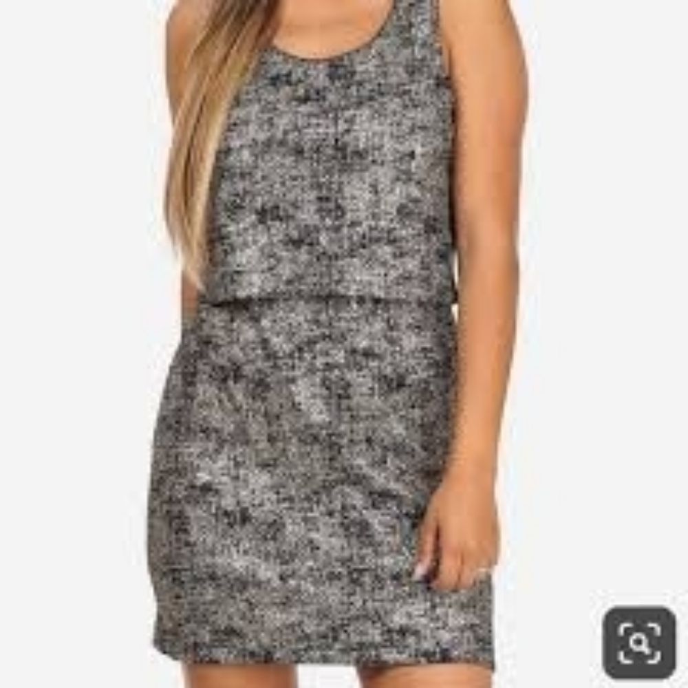 Everly Metallic Gold Navy Blue Sleeveless Scoop Neck Cocktail Party Dress Small